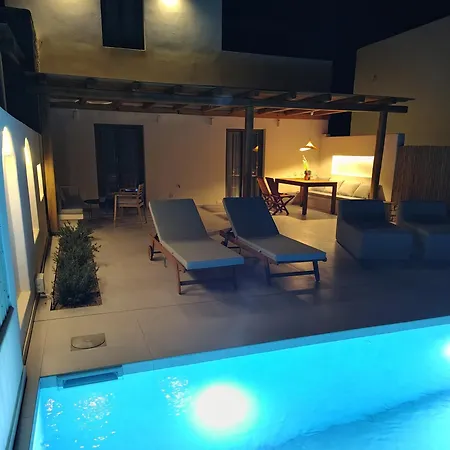 Iraμar Luxury Ii Paros فيلة Dhragoulas